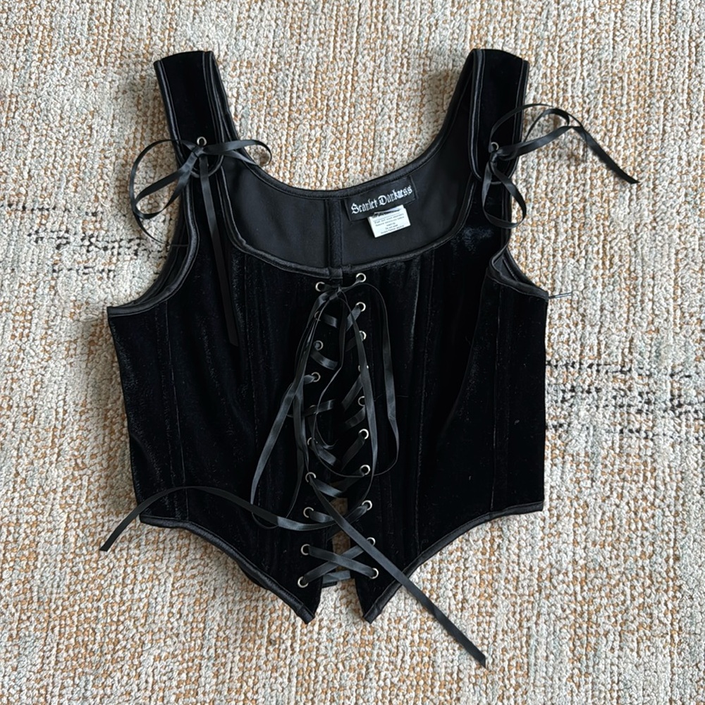 Scarlet Darkness - Corset top